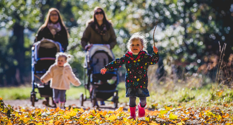 Family at Westonbirt in Autumn, Johnny Hathaway